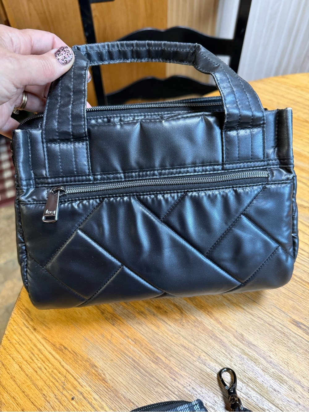 Lug Jitterbug in Metallic Black with Lug Splits Wallet and Crossbody Strap. - Picture 5 of 9